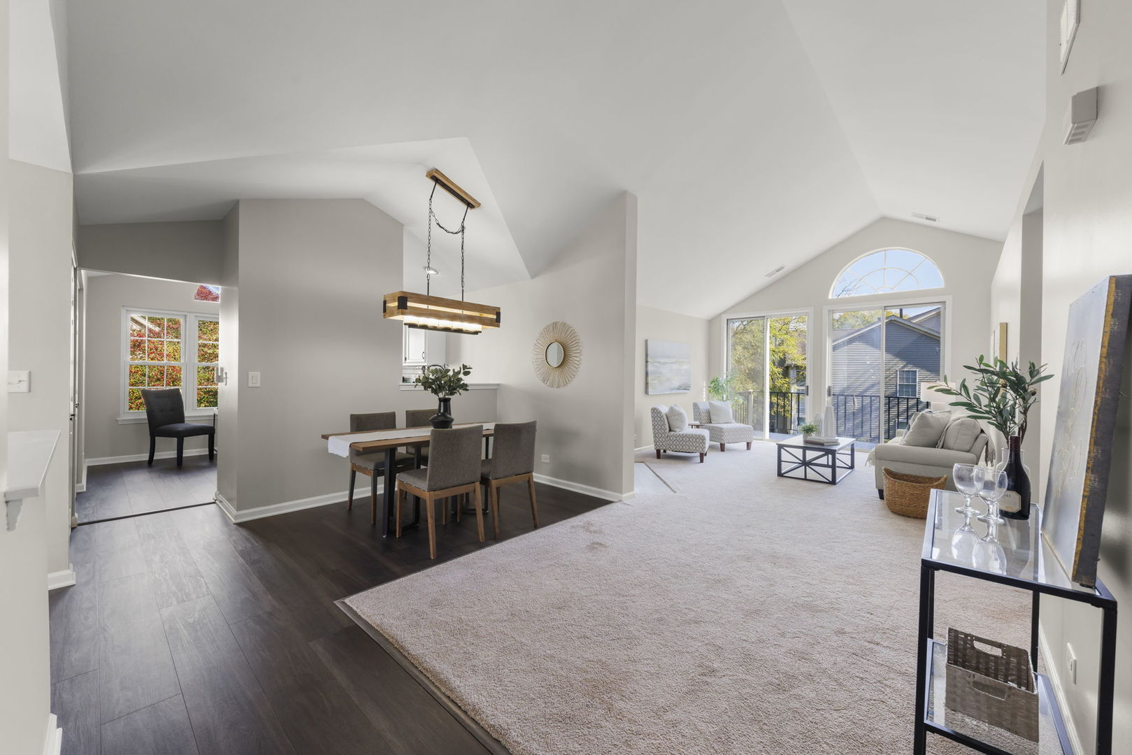 30W023 Cedar Court 023