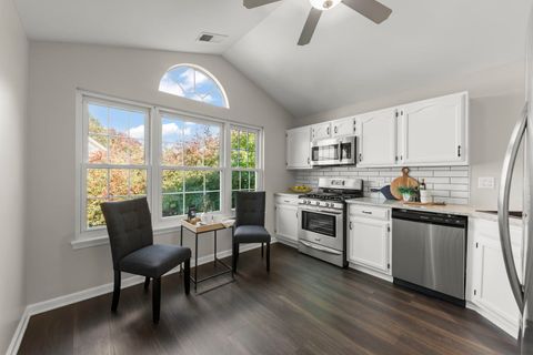 Tiny photo for 30W023 Cedar Court #023, Warrenville, IL 60555 (MLS # 12518782)