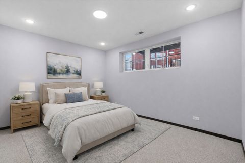 Tiny photo for 5830 N Lincoln Avenue #1S, Chicago, IL 60659 (MLS # 12551535)