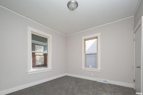 Tiny photo for 1309 CLAY Street, Davenport, IA 52804 (MLS # QC4269271)