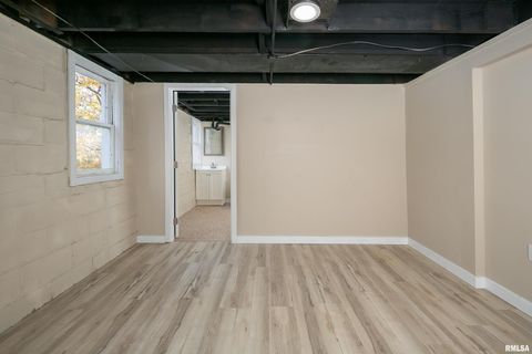 Tiny photo for 1309 CLAY Street, Davenport, IA 52804 (MLS # QC4269271)