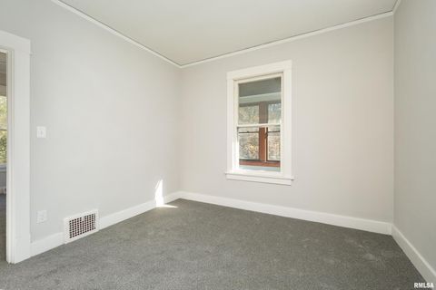 Tiny photo for 1309 CLAY Street, Davenport, IA 52804 (MLS # QC4269271)