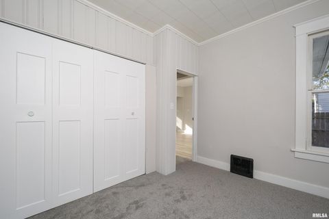 Tiny photo for 1309 CLAY Street, Davenport, IA 52804 (MLS # QC4269271)