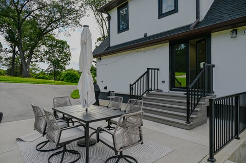 Tiny photo for 18W701 S Frontage Road, Lemont, IL 60439 (MLS # 12677547)