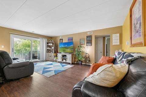 Tiny photo for 1940 183rd Street #2C, Homewood, IL 60430 (MLS # 12664008)