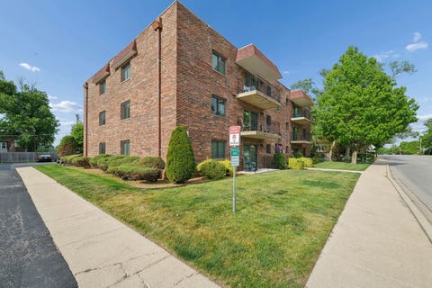 Tiny photo for 1940 183rd Street #2C, Homewood, IL 60430 (MLS # 12664008)
