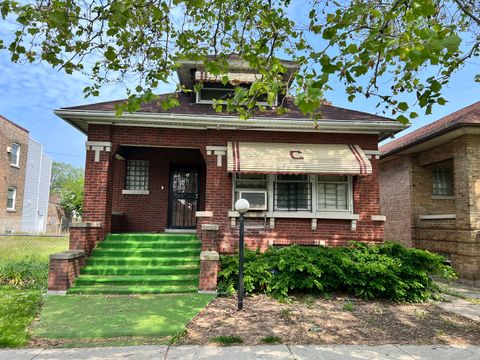 7649 S Luella Avenue Chicago IL 60649