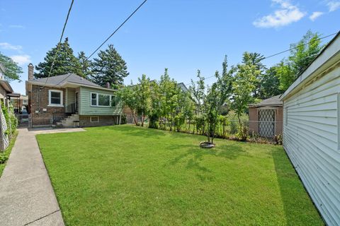 Tiny photo for 9132 S Saginaw Avenue, Chicago, IL 60617 (MLS # 12542169)