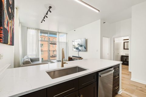 Tiny photo for 1600 S Indiana Avenue #602, Chicago, IL 60616 (MLS # 12581467)