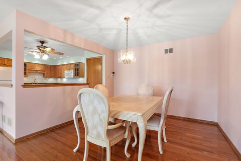 Tiny photo for 10459 Eagle Ridge Drive #139, Orland Park, IL 60467 (MLS # 12513004)