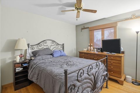 Tiny photo for 219 N Prospect Street, Roselle, IL 60172 (MLS # 12541168)