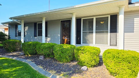 Tiny photo for 431 Easthaven Drive, Centralia, IL 62801 (MLS # 12707250)