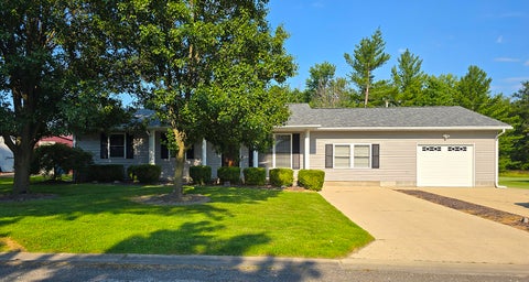 Tiny photo for 431 Easthaven Drive, Centralia, IL 62801 (MLS # 12707250)