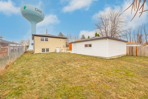 Tiny photo for 9804 Massasoit Avenue, Oak Lawn, IL 60453 (MLS # 12510561)