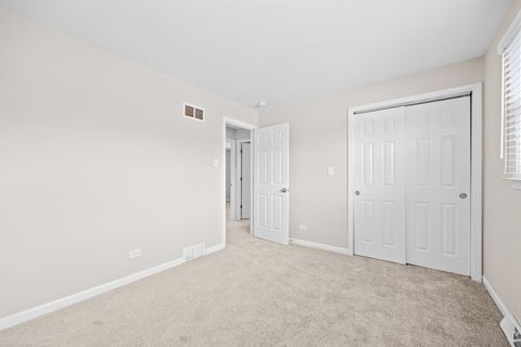 Tiny photo for 9804 Massasoit Avenue, Oak Lawn, IL 60453 (MLS # 12510561)