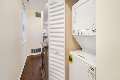 Tiny photo for 1529 W Montana Street #2, Chicago, IL 60614 (MLS # 12489896)