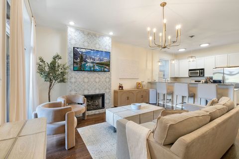 Tiny photo for 1529 W Montana Street #2, Chicago, IL 60614 (MLS # 12489896)