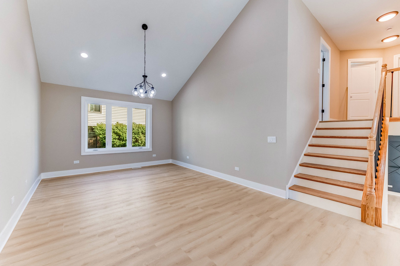 5125 171st st Street