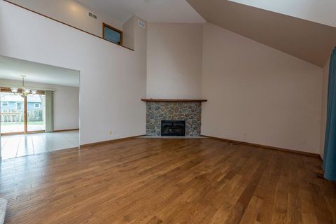 Tiny photo for 42162 N Fossland Avenue, Zion, IL 60099 (MLS # 12621569)