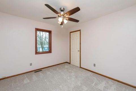 Tiny photo for 42162 N Fossland Avenue, Zion, IL 60099 (MLS # 12621569)