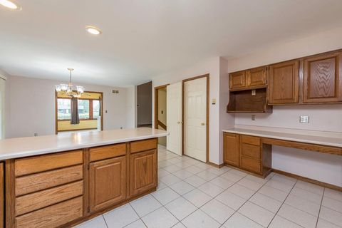 Tiny photo for 42162 N Fossland Avenue, Zion, IL 60099 (MLS # 12621569)