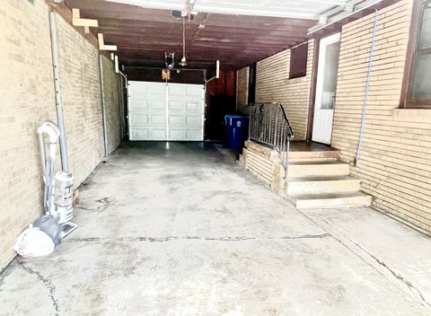 Tiny photo for 1415 Plain Street, Peru, IL 61354 (MLS # 12453406)