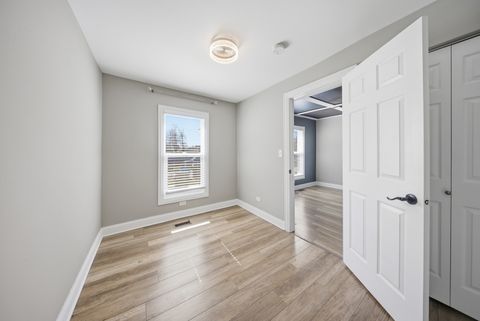 Tiny photo for 810 Superior Street, Aurora, IL 60505 (MLS # 12631354)