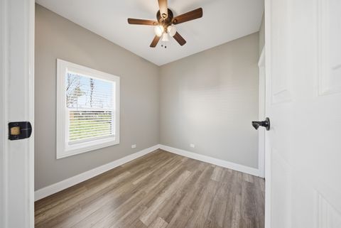 Tiny photo for 810 Superior Street, Aurora, IL 60505 (MLS # 12631354)
