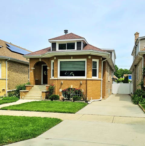 Tiny photo for 2937 N 74th Court, Elmwood Park, IL 60707 (MLS # 12703829)