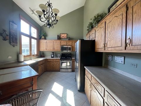 Tiny photo for 17321 Lakebrook Drive, Orland Park, IL 60467 (MLS # 12483709)