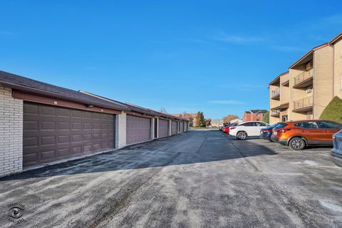 Tiny photo for 9865 Cordoba Court #3A, Orland Park, IL 60462 (MLS # 12516801)