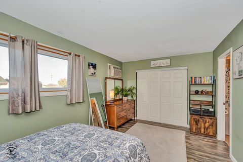 Tiny photo for 9865 Cordoba Court #3A, Orland Park, IL 60462 (MLS # 12516801)