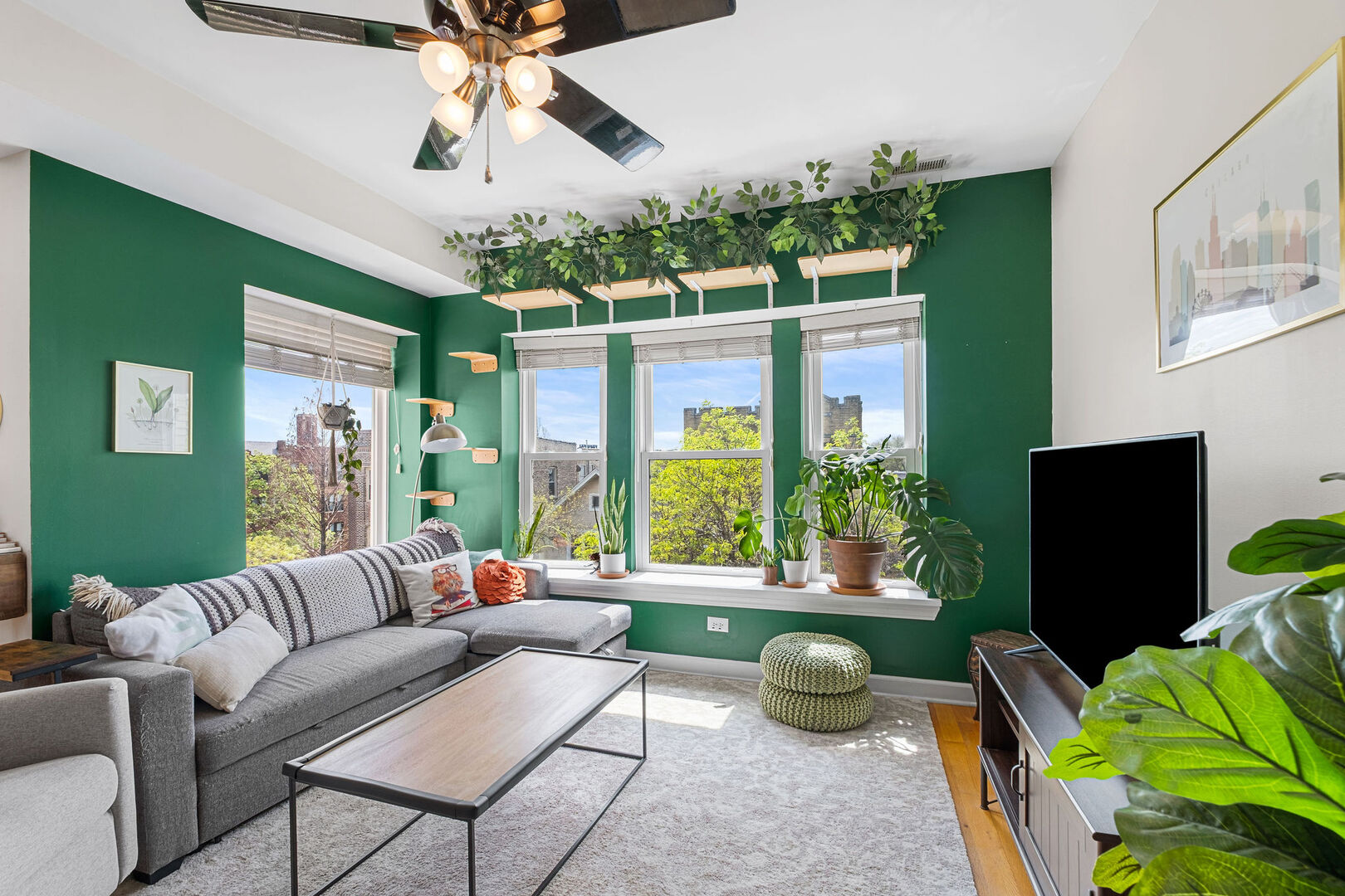 3104 W Leland Avenue 303