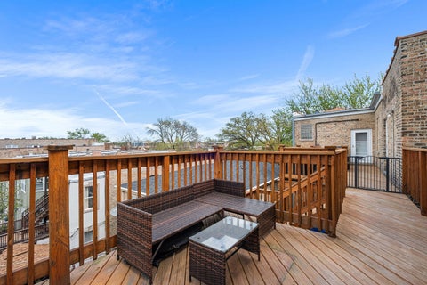Tiny photo for 3104 W Leland Avenue #303, Chicago, IL 60625 (MLS # 12638635)