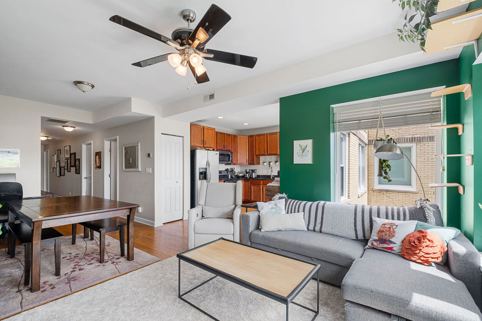 3104 W Leland Avenue 303