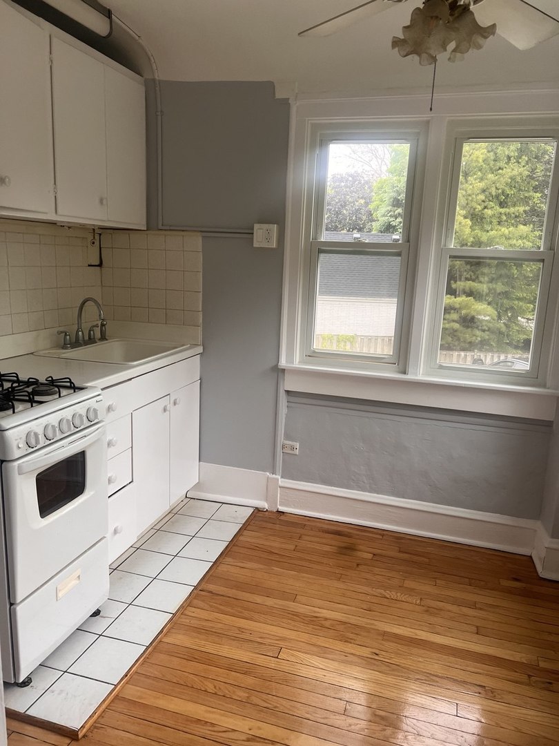 1155 N Saint Johns Avenue F