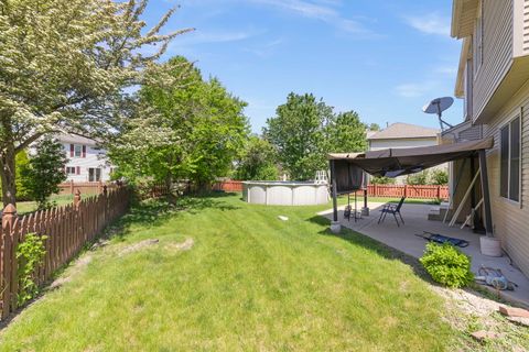 Tiny photo for 972 Westgate Drive, Aurora, IL 60506 (MLS # 12467089)