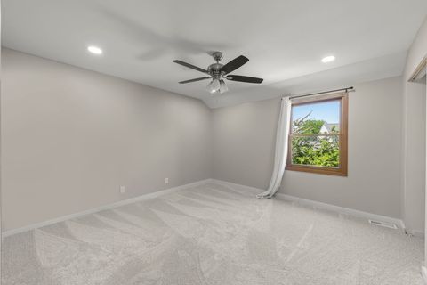 Tiny photo for 972 Westgate Drive, Aurora, IL 60506 (MLS # 12467089)