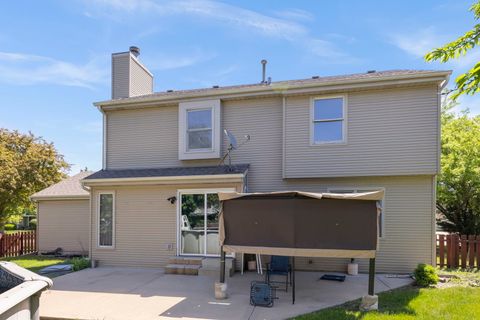 Tiny photo for 972 Westgate Drive, Aurora, IL 60506 (MLS # 12467089)