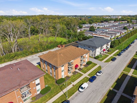 Tiny photo for 1900 Canal Street #2D, Blue Island, IL 60406 (MLS # 12774447)