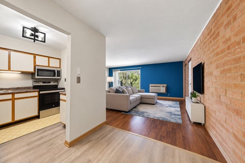 Tiny photo for 1900 Canal Street #2D, Blue Island, IL 60406 (MLS # 12774447)