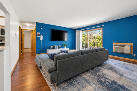 Tiny photo for 1900 Canal Street #2D, Blue Island, IL 60406 (MLS # 12774447)
