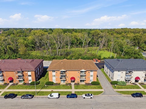 Tiny photo for 1900 Canal Street #2D, Blue Island, IL 60406 (MLS # 12774447)