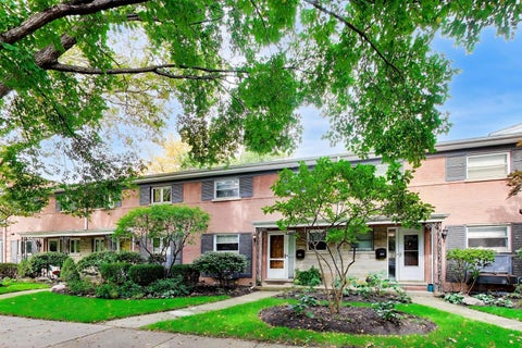 Photo of 1009 Dempster Street, Evanston, IL 60201 (MLS # 12766274)