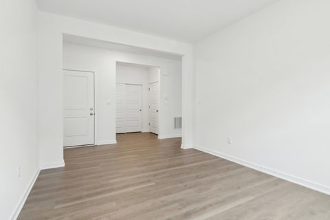 Tiny photo for 820 Mesa Lane, Pingree Grove, IL 60140 (MLS # 12486668)