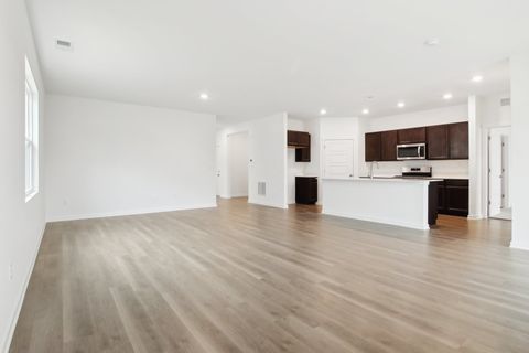 Tiny photo for 820 Mesa Lane, Pingree Grove, IL 60140 (MLS # 12486668)