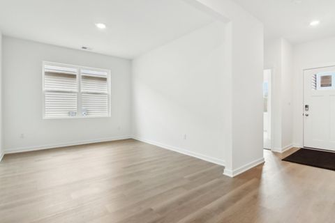 Tiny photo for 820 Mesa Lane, Pingree Grove, IL 60140 (MLS # 12486668)