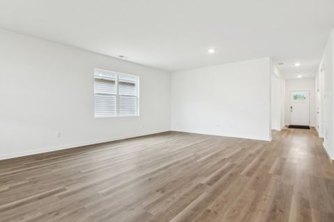 Tiny photo for 820 Mesa Lane, Pingree Grove, IL 60140 (MLS # 12486668)