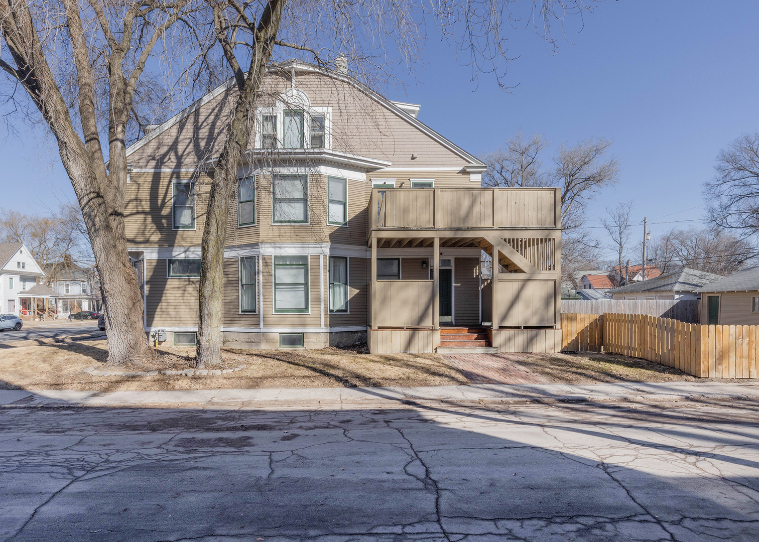 937 20TH Street