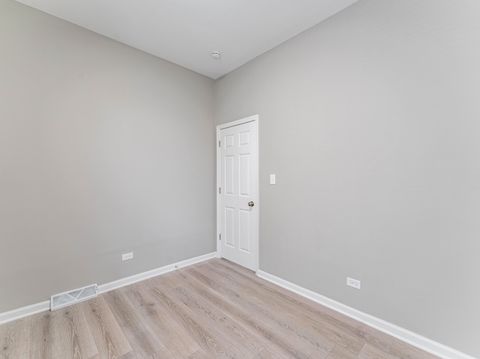 Tiny photo for 30 Washington Avenue, La Grange, IL 60525 (MLS # 12489957)